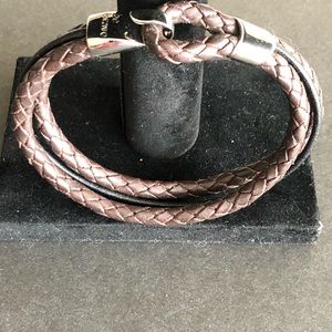 BE BRAVE leather woven bracelet